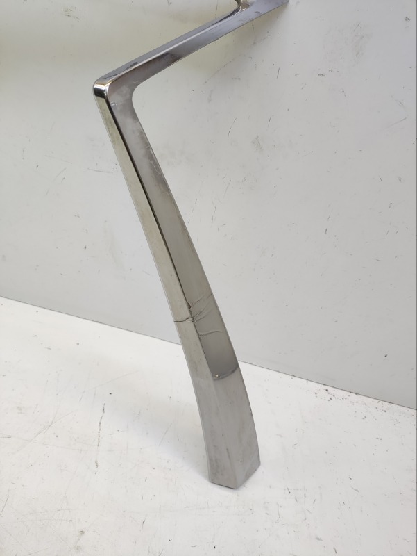 Накладка на решетку радиатора