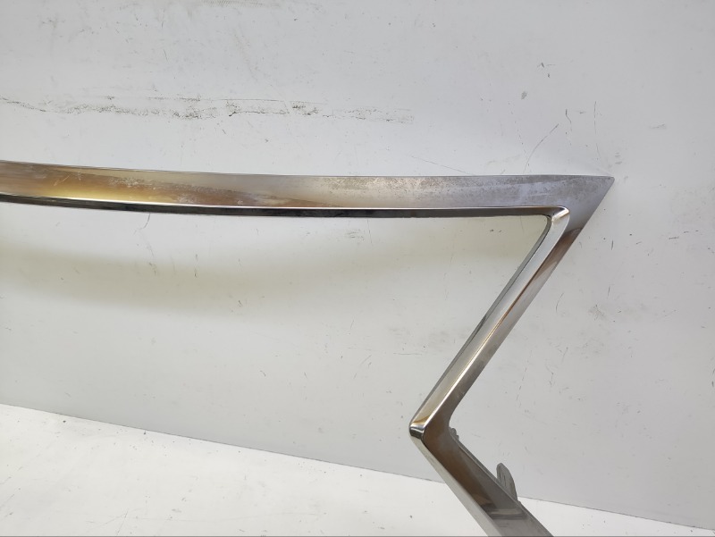 Накладка на решетку радиатора