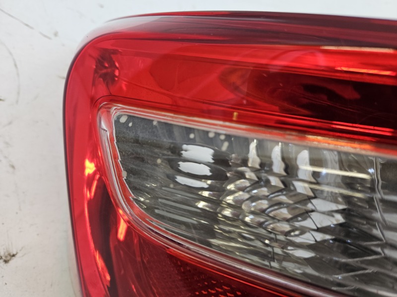 Фонарь задний левый