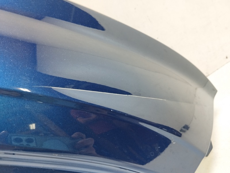 Крыло переднее правое