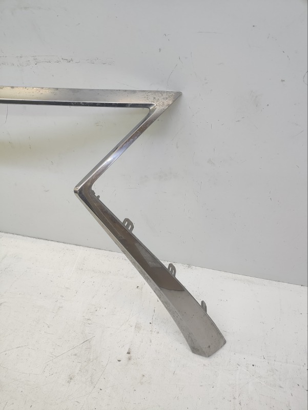 Накладка на решетку радиатора