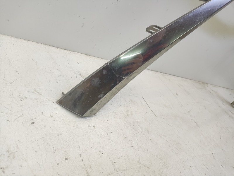 Накладка на решетку радиатора