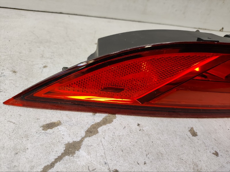 Фонарь задний левый