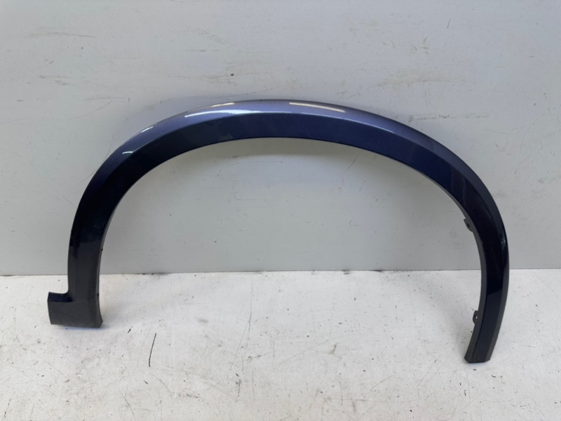 Накладка переднего крыла правого