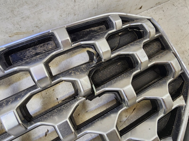 Решетка радиатора