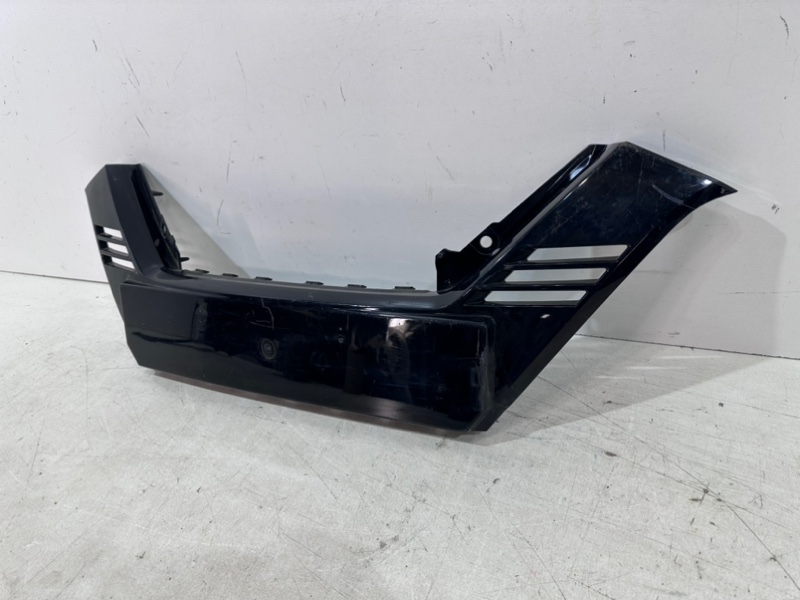 Накладка переднего бампера