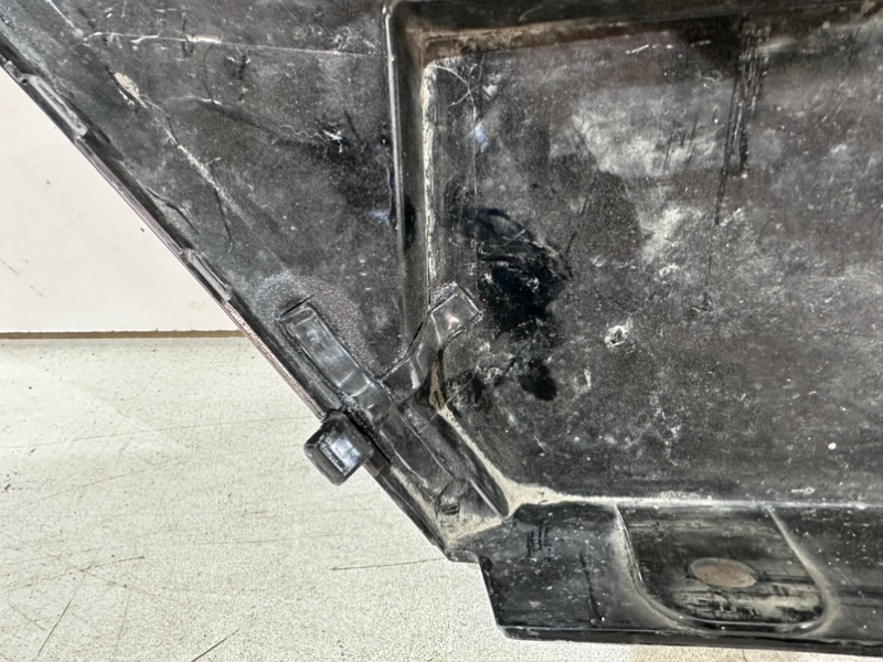 Накладка переднего бампера