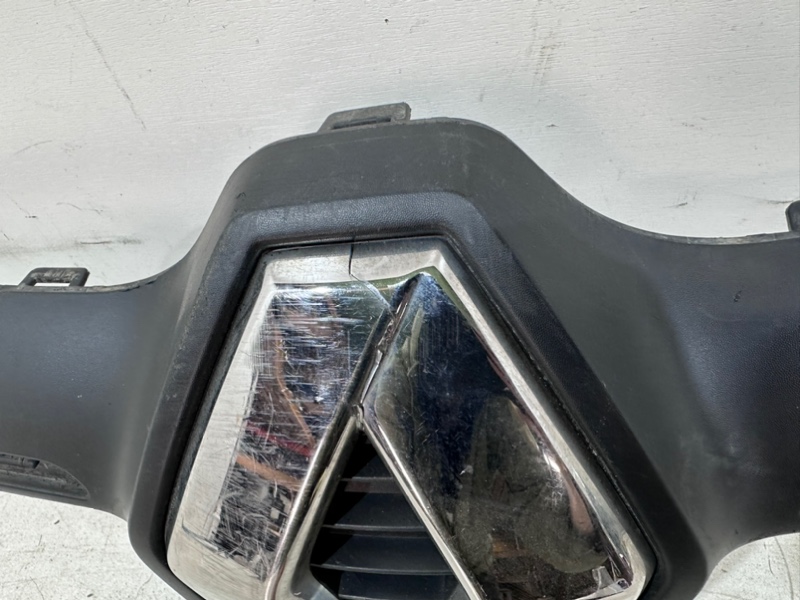 Накладка на решетку радиатора