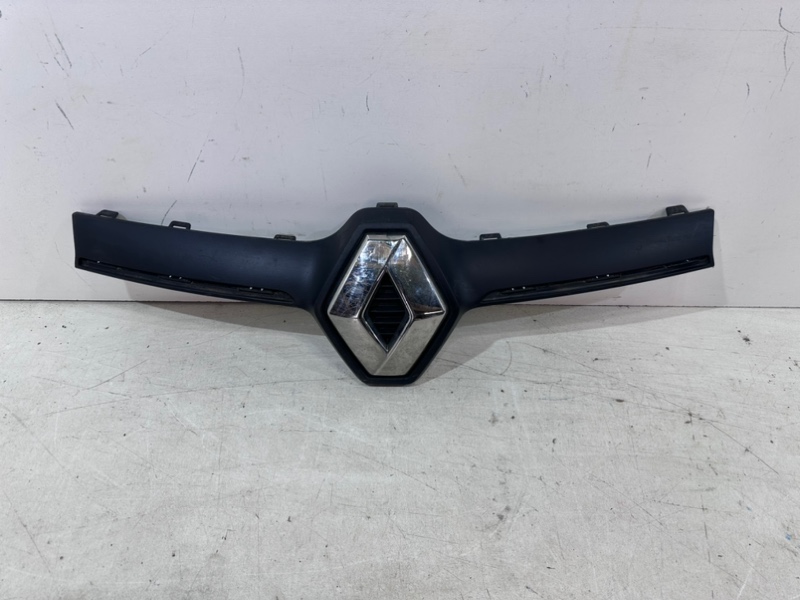 Накладка на решетку радиатора