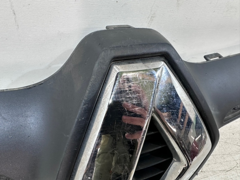 Накладка на решетку радиатора