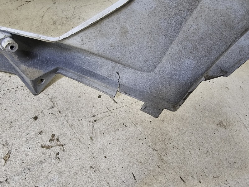 Бампер передний