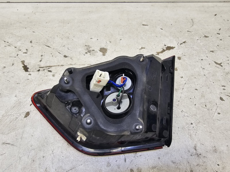 Фонарь задний левый