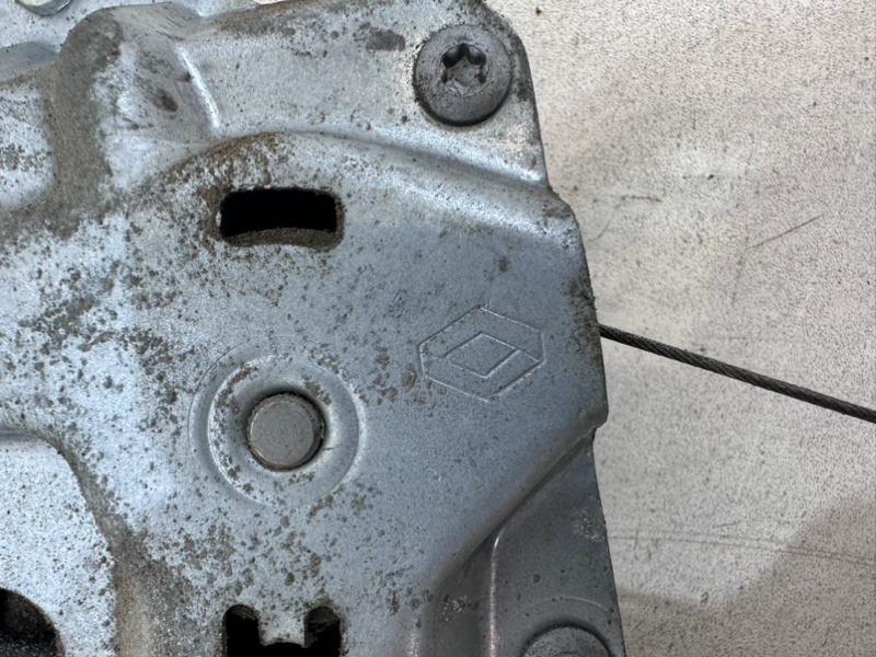 Стеклоподъемник электр. передний правый