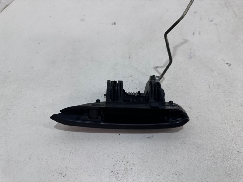 Ручка двери передней наружная правая