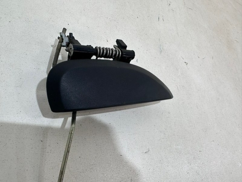 Ручка двери передней наружная правая