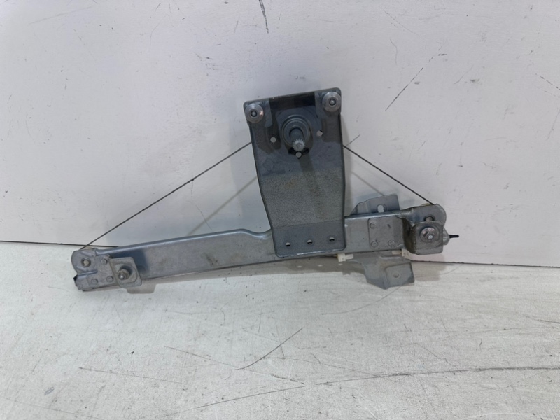 Стеклоподъемник электр. задний левый