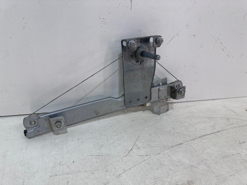 Стеклоподъемник электр. задний левый