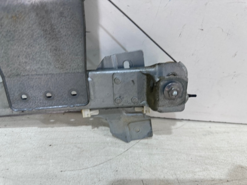 Стеклоподъемник электр. задний левый