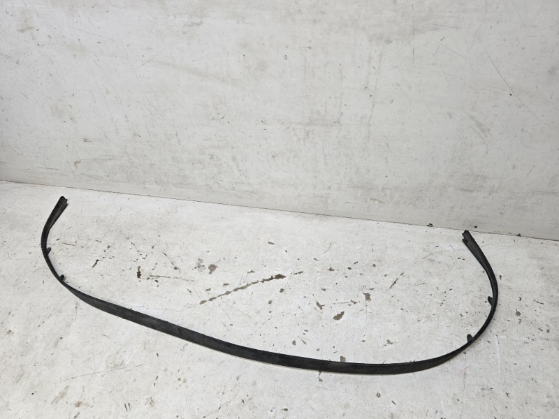 Спойлер переднего бампера