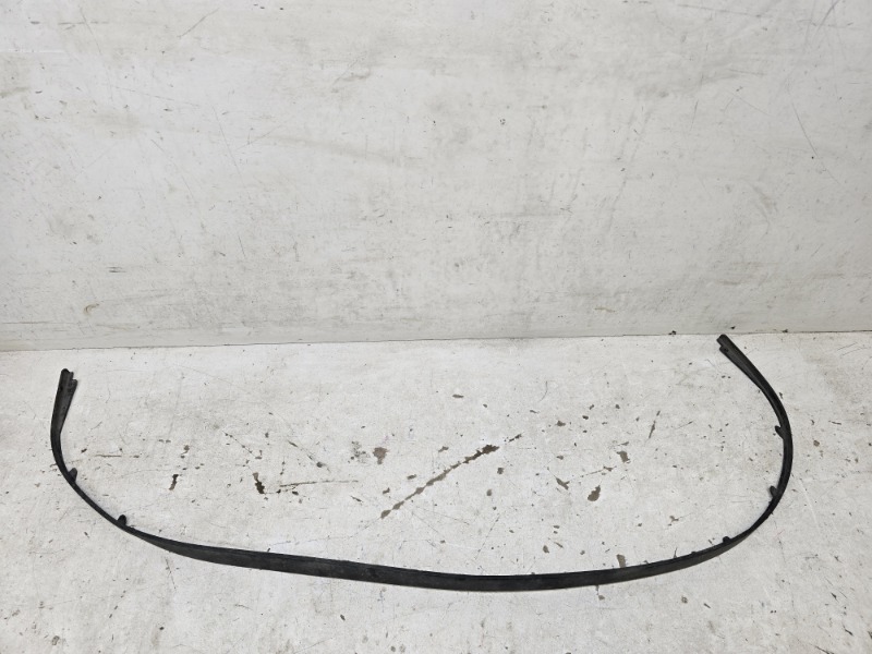 Спойлер переднего бампера