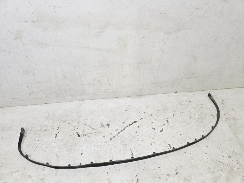 Спойлер переднего бампера