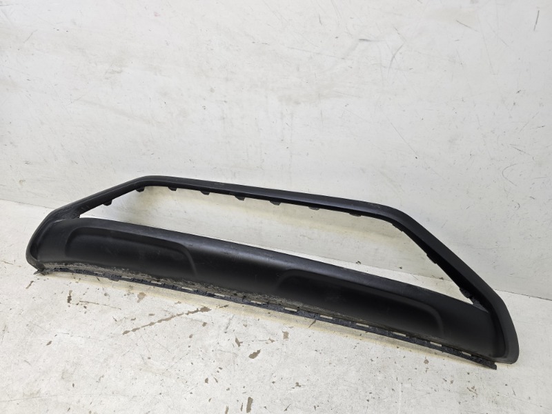 Накладка переднего бампера