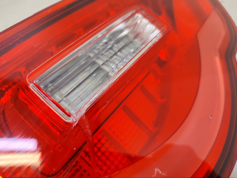 Фонарь задний внутренний левый