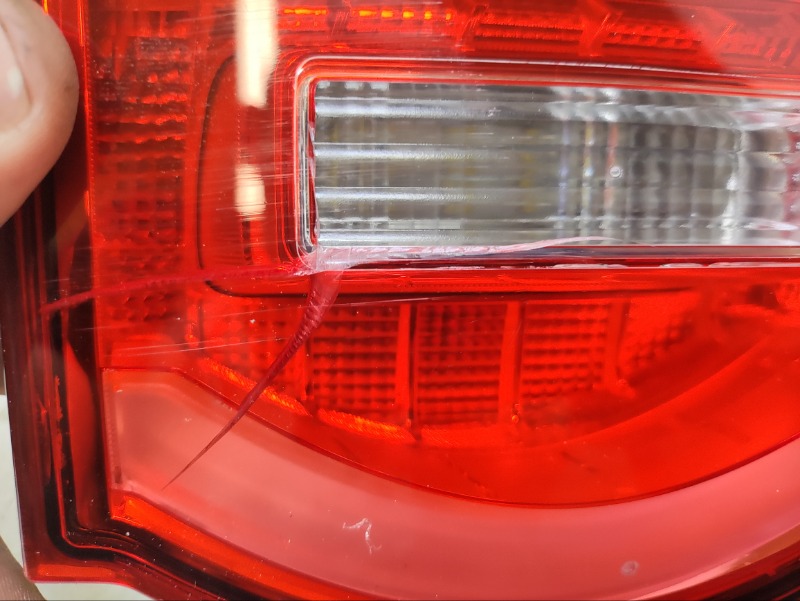 Фонарь задний внутренний левый