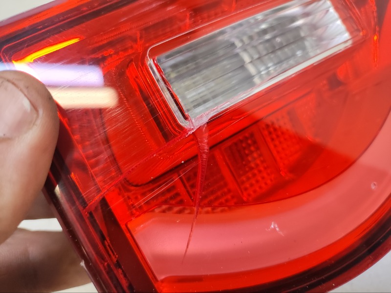 Фонарь задний внутренний левый