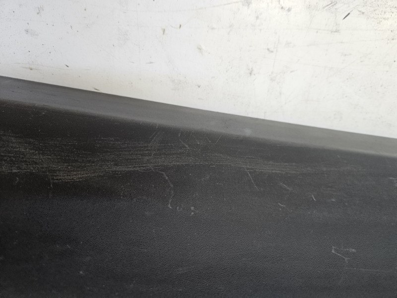 Накладка двери задней правой