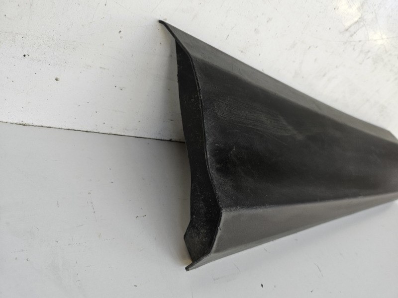 Накладка двери задней правой
