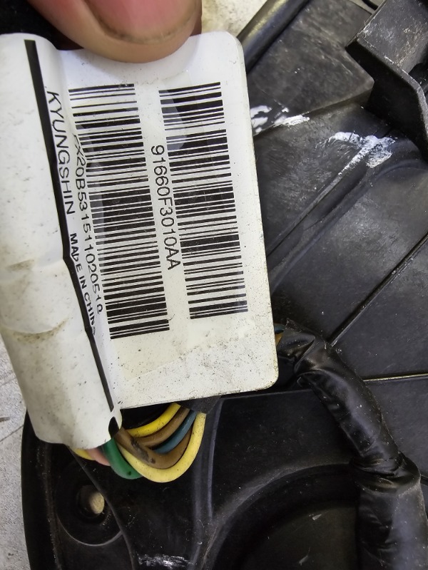 Стеклоподъемник электр. задний правый