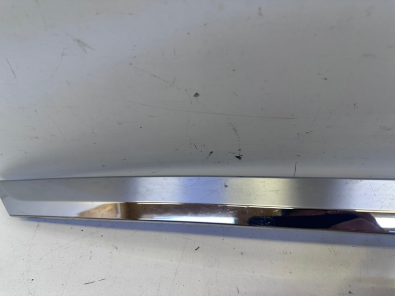 Накладка крышки багажника