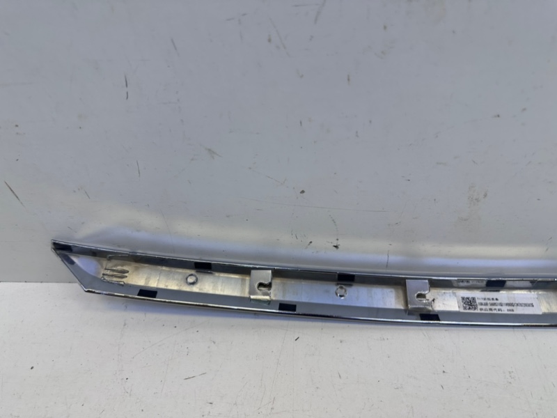 Накладка крышки багажника