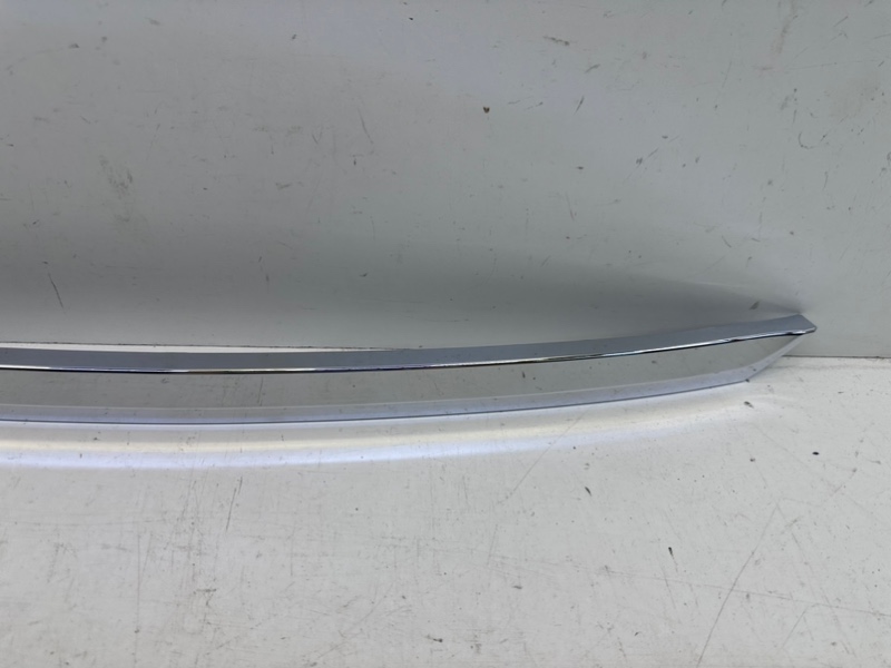 Накладка крышки багажника