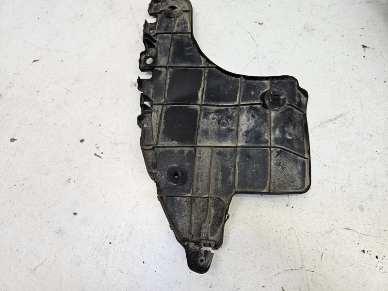 Пыльник двигателя