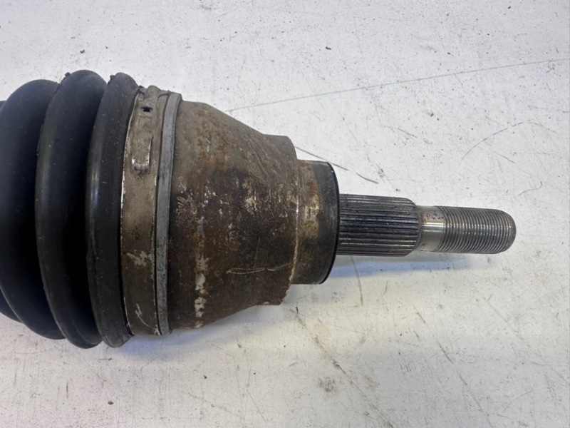 Полуось передняя левая