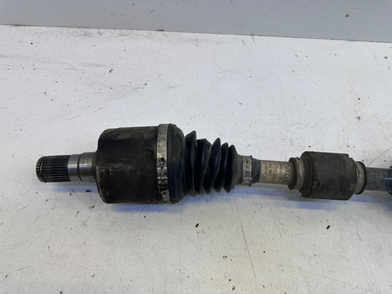 Полуось передняя левая