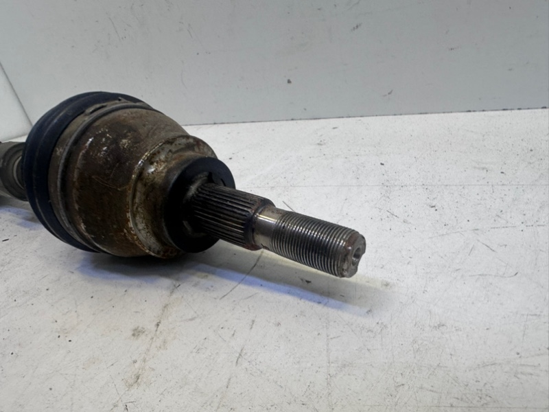 Полуось передняя левая