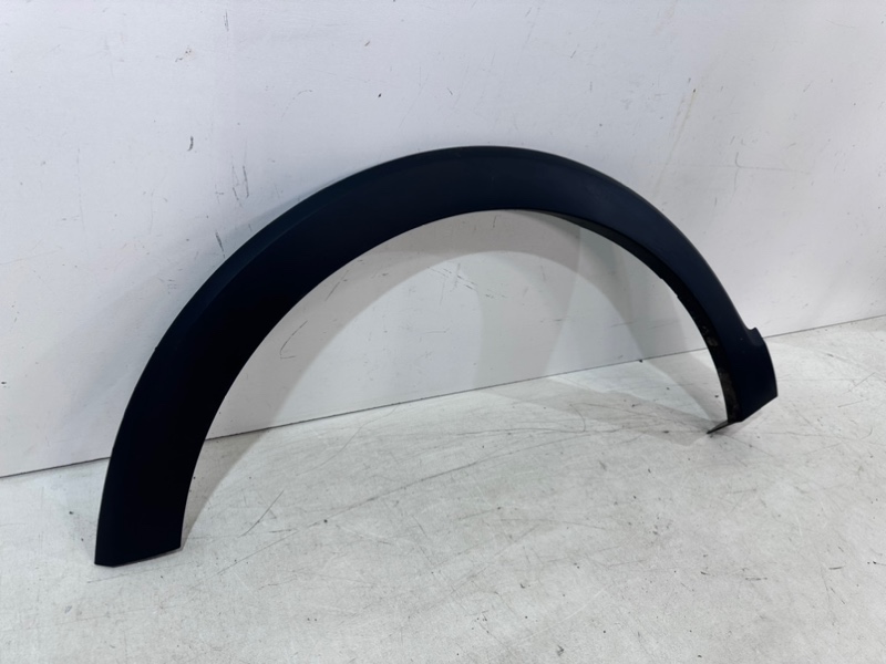 Накладка переднего крыла левого