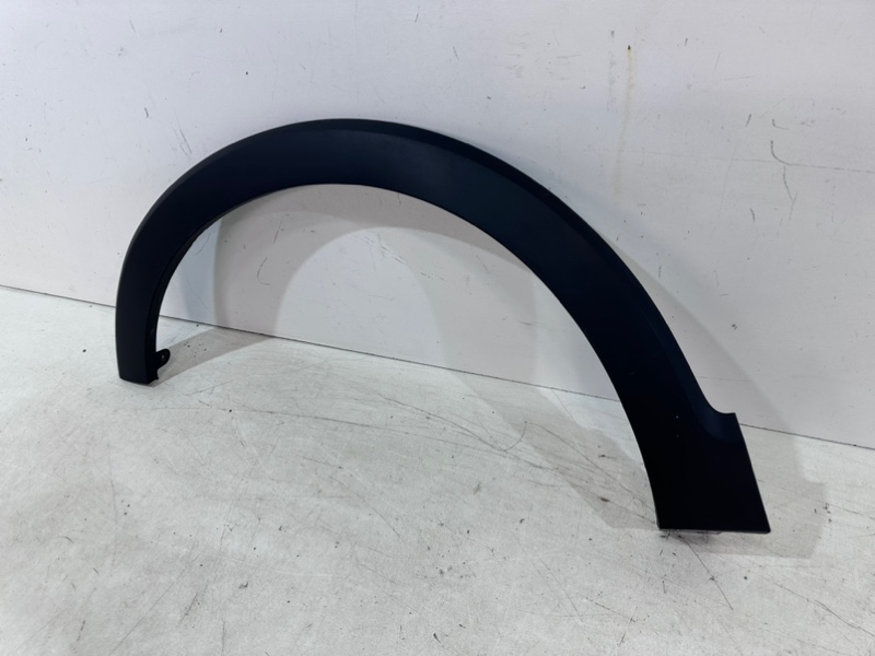 Накладка переднего крыла левого