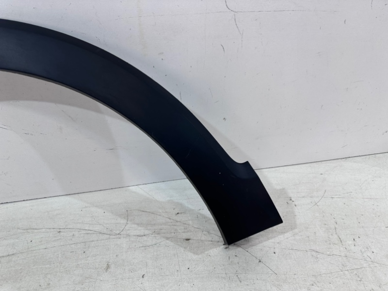 Накладка переднего крыла левого