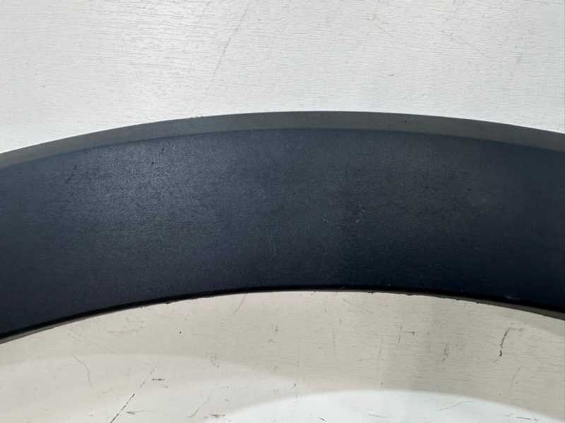 Накладка переднего крыла левого