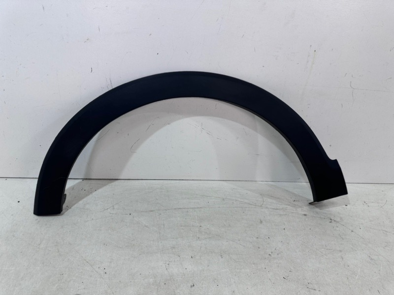 Накладка переднего крыла левого