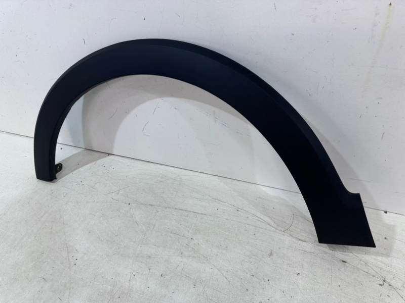 Накладка переднего крыла левого