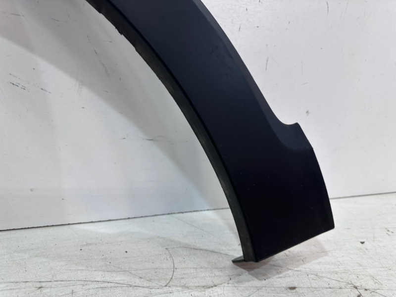 Накладка переднего крыла левого