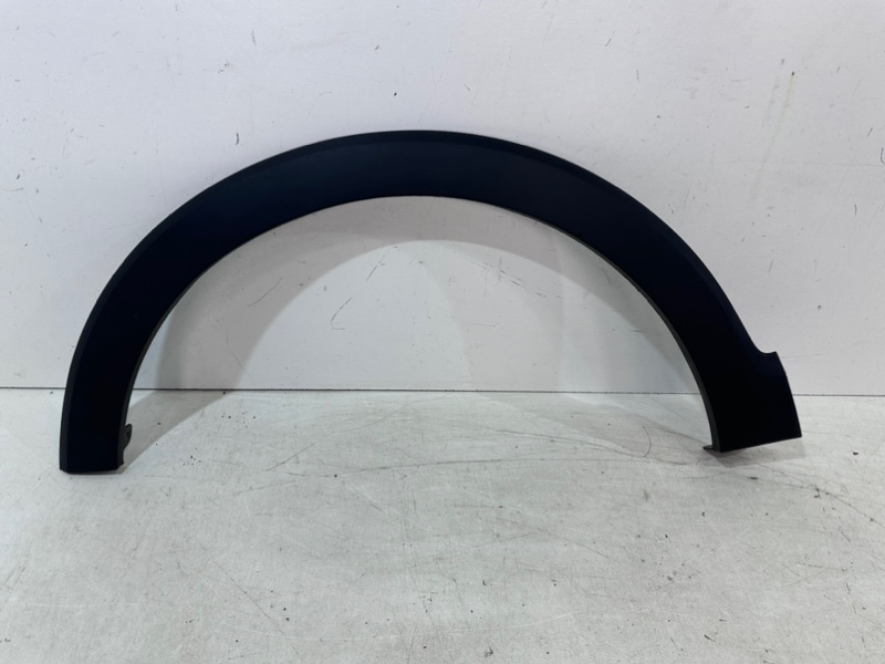 Накладка переднего крыла левого