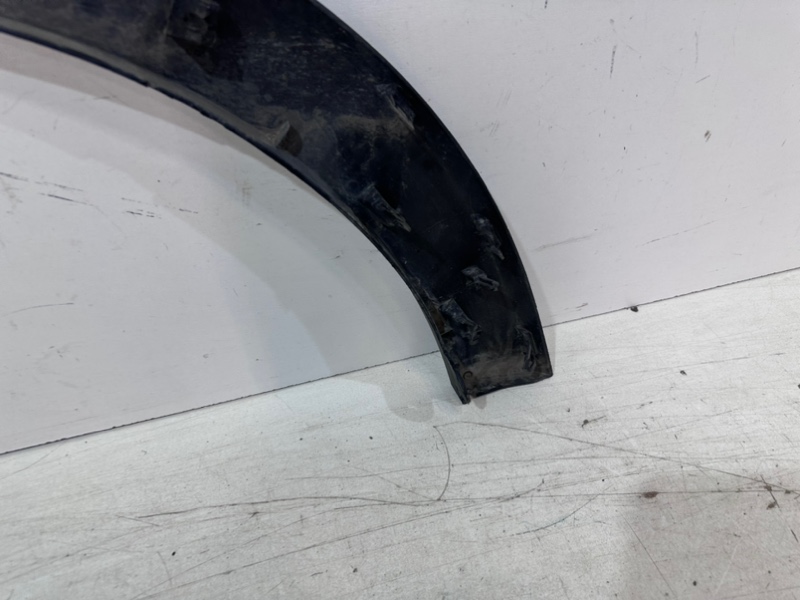 Накладка переднего крыла левого