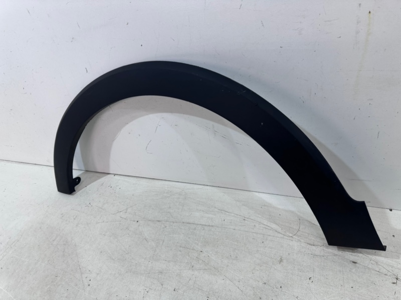 Накладка переднего крыла левого