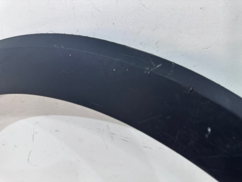 Накладка переднего крыла левого